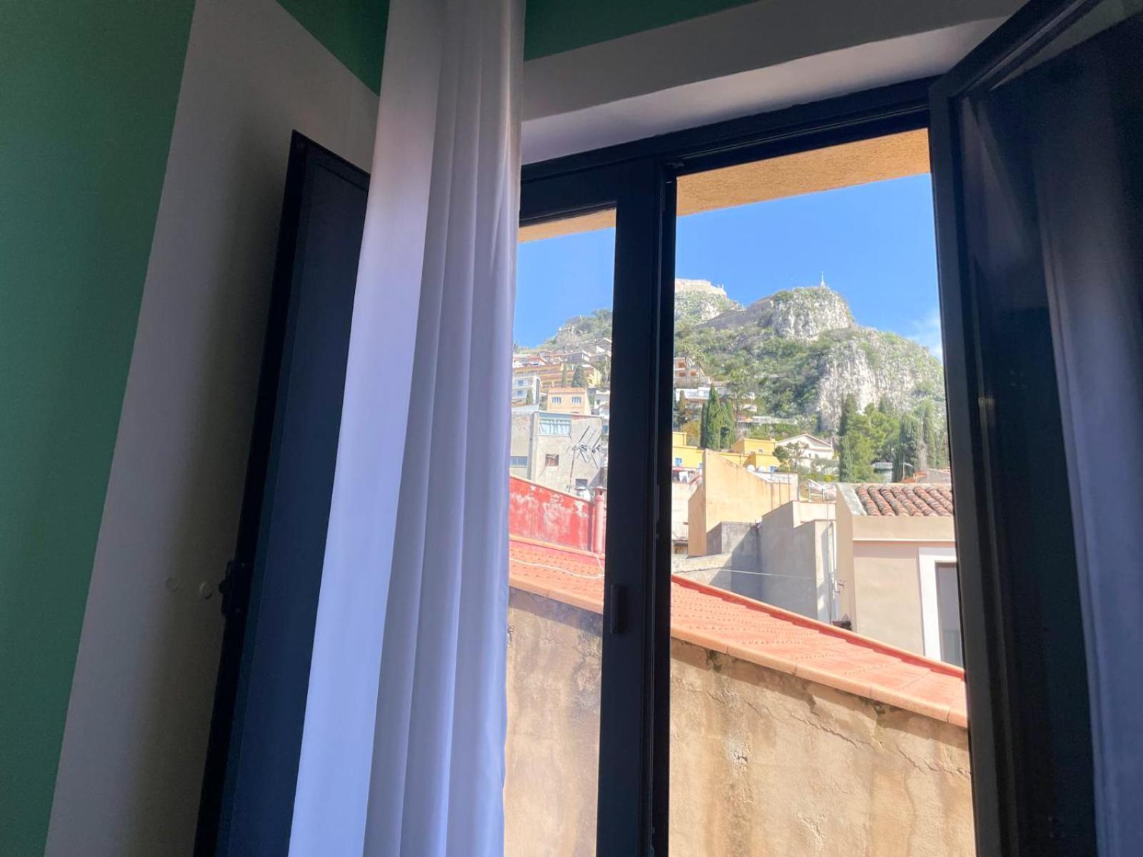 Anto'S Apartment Таормина Екстериор снимка